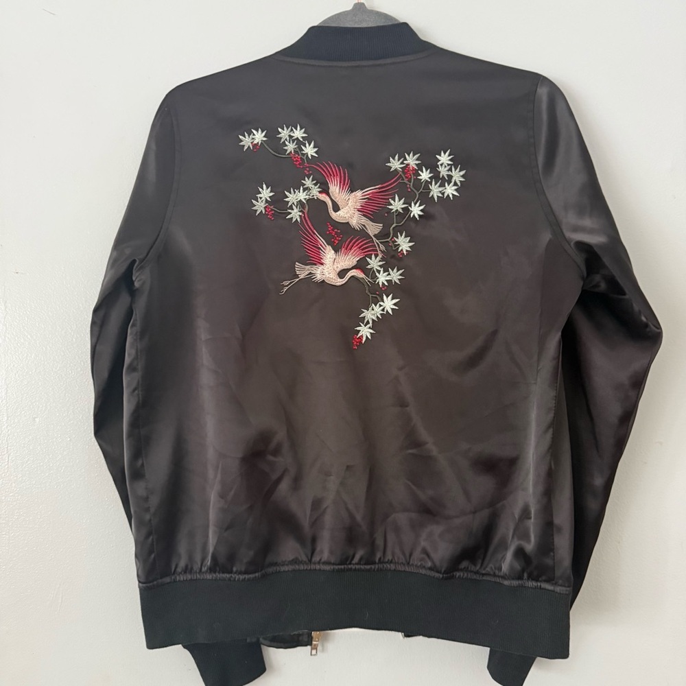 EUC Vintage Style Sukajan Bomber 🕊️ LU NYC Embroidered Crane Satin Jacket Y2K - Picture 6 of 8